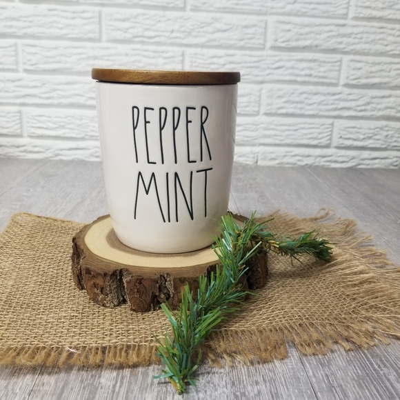 🎉HP🎉Rae Dunn peppermint lidded crock - Picture 2 of 8